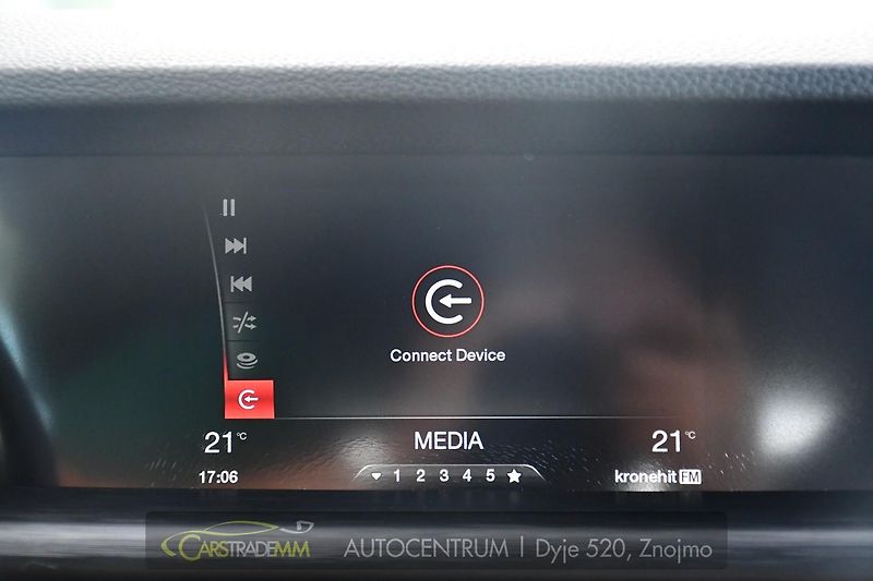 Alfa Romeo Stelvio 2,2JTD 154 KW 4x4 - fotka 36 z 50