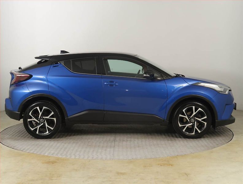 Toyota C-HR (2017) 1.2 Turbo, Serv.kniha - fotka 6 z 24