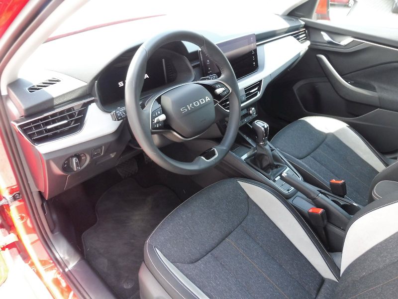 Škoda Scala (2025) Top Selection 1,5 TSI 110kW DS - fotka 6 z 30