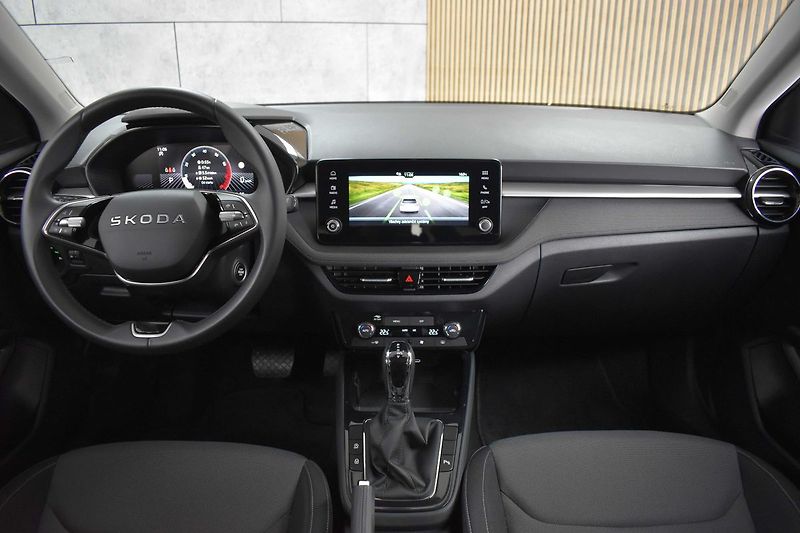 Škoda Fabia 1.0 TSI DSG*130 EDITION*ZÁRUKA - fotka 7 z 35