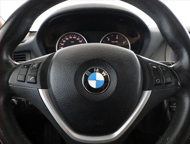 BMW X5 (2011) xDrive30d, 4X4, Automat, Kůže - fotka 8 z 18