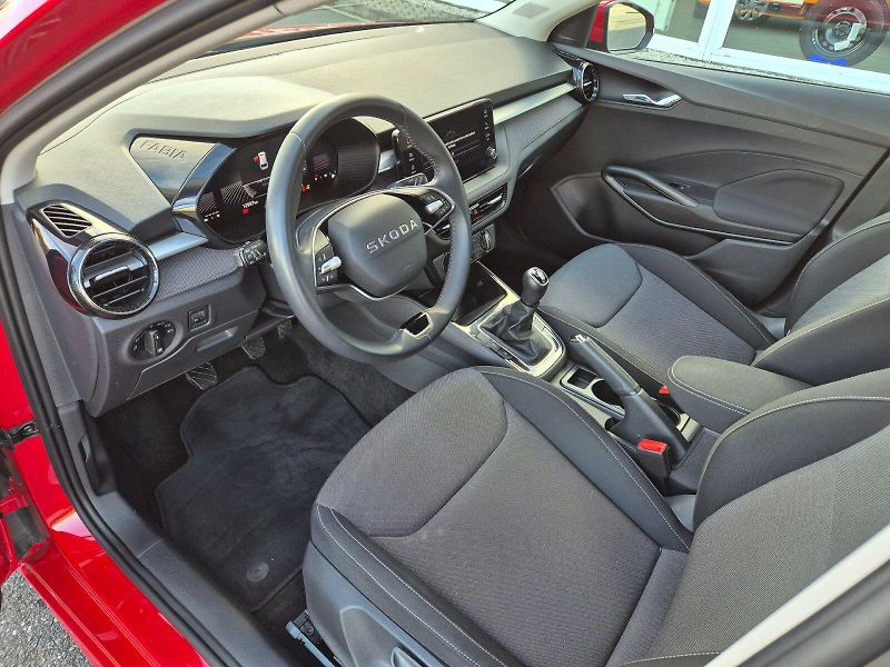 Škoda Fabia (2025) Selection 1.0MPi 59kW 5°manuál - fotka 12 z 25