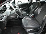 Peugeot 2008 (2016) 1.2 PT, AT, autoAC - náhled 9