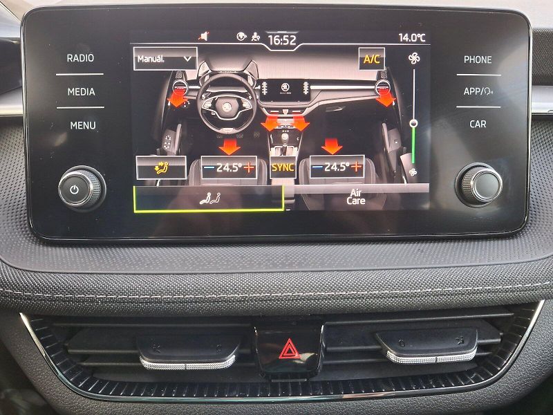 Škoda Fabia (2022) Style Plus DSG 1,0TSi 81kW Col - fotka 22 z 33