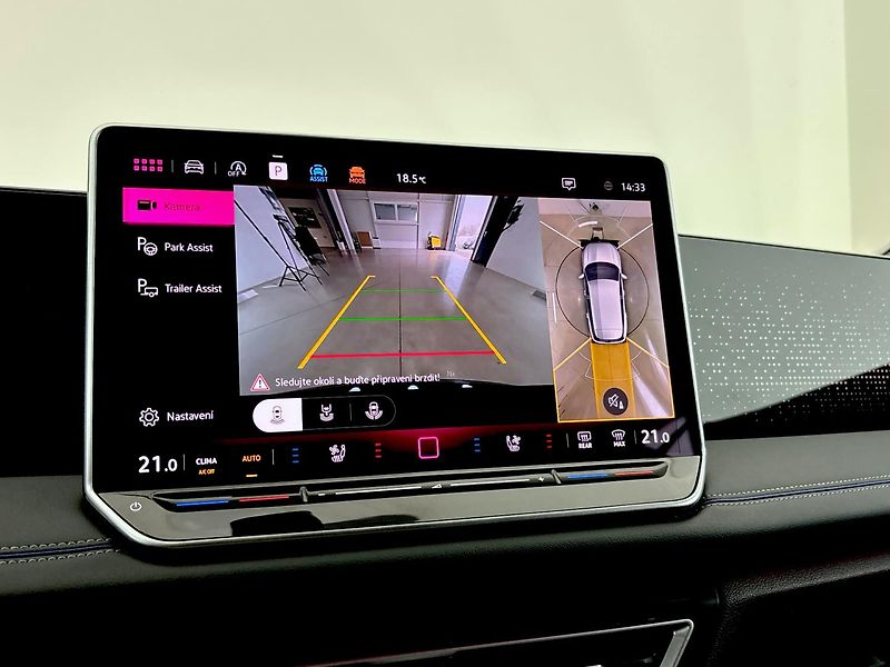 Volkswagen Tiguan R-Line 4MOT DSG - fotka 25 z 31