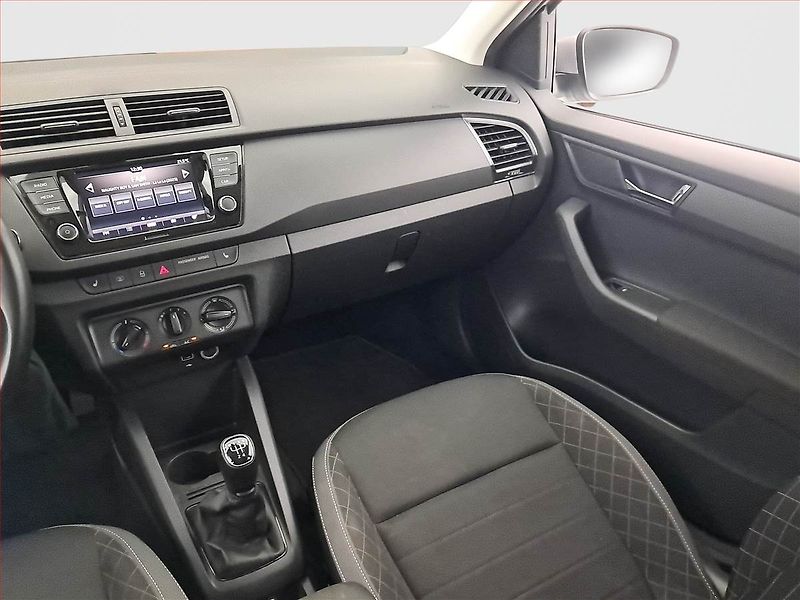 Škoda Fabia (2022) 1.0 TSI, ČR,1.maj, Tempomat - fotka 8 z 15