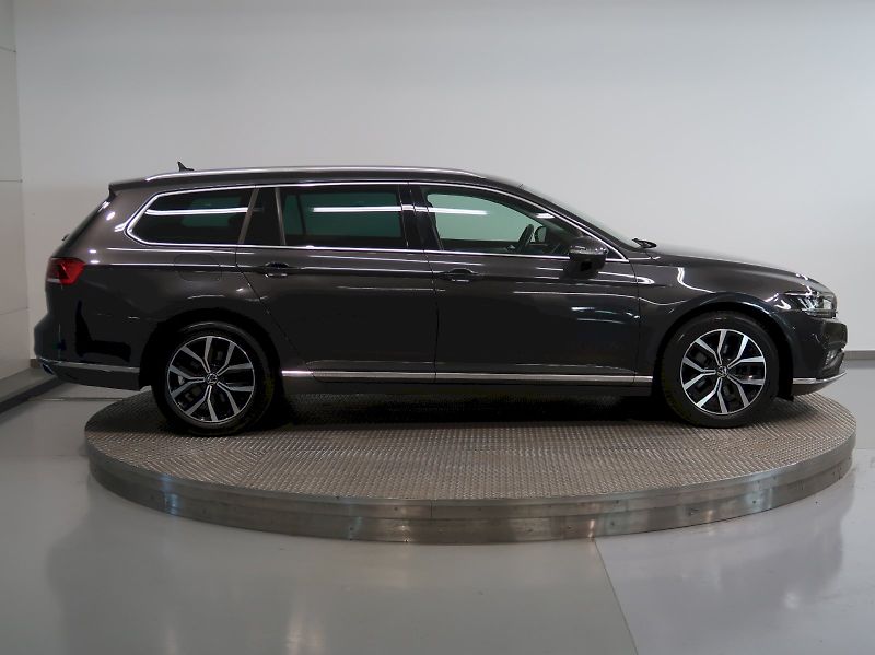 Volkswagen Passat (2023) ELEGANCE 2.0TDI 110KW DSG - fotka 8 z 40
