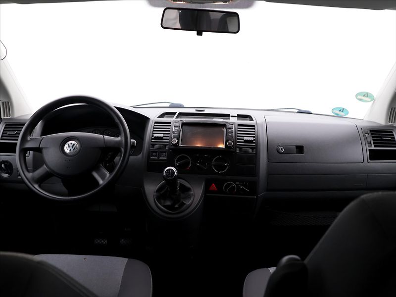 Volkswagen Multivan 1,9 TDI 75kW Startline - fotka 27 z 35