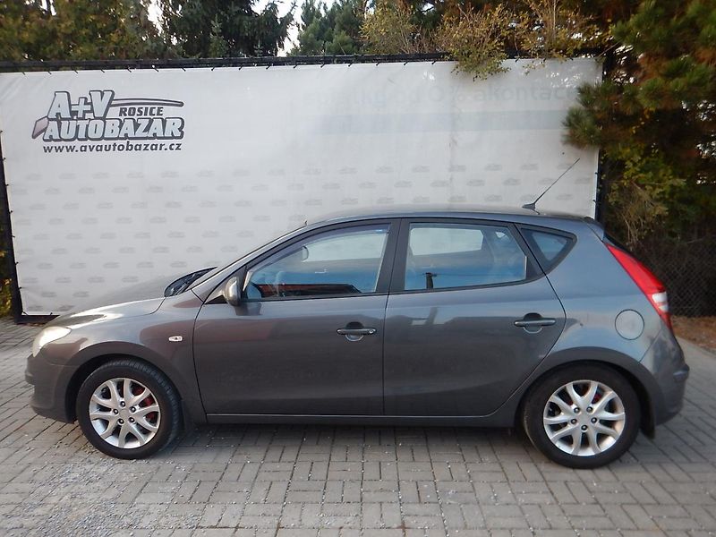 Hyundai i30 2.0 CRdi 103 kw Premium  - fotografie inzerátu