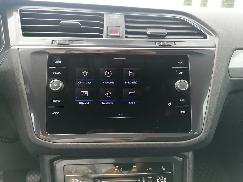 Volkswagen Tiguan (2021) 1.5 TSi Facelift Life ACC LED - fotka 22 z 31