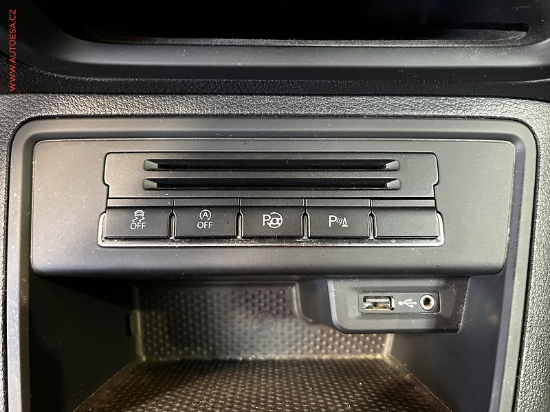 Volkswagen Tiguan (2016) 2.0 TDi, Lounge, bixen, navi - fotka 20 z 21