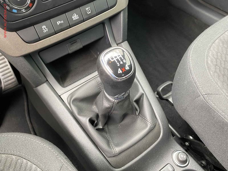 Škoda Yeti (2014) 2.0 TDi 4x4, Elegance, TZ - fotka 16 z 18