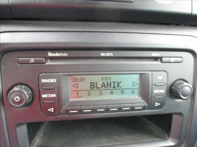 Škoda Fabia 1,2 TSI, klima, serv. kniha, - fotka 20 z 39