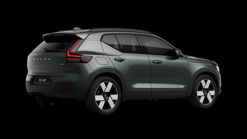Volvo XC40 (2026) PLUS DARK, B4 FWD, 145+10 kW / - fotka 3 z 10