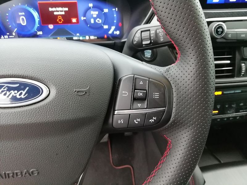 Ford Kuga ST-Line X 2.5 Duratec Hybrid P - fotka 9 z 20