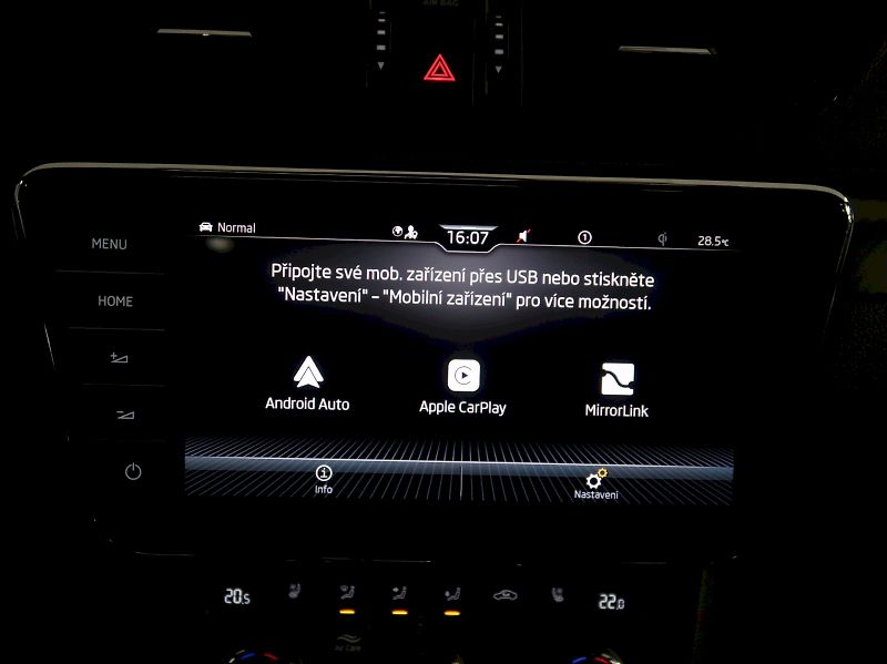 Škoda Superb (2023) iV SPORTLINE 1.4TSI 160KW DSG - fotka 31 z 48