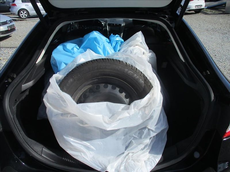 Ford Mondeo 2,0 TDCI, Titanium, automat, - fotka 9 z 40