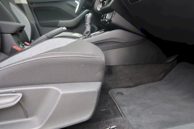 Škoda Kamiq (2025) Selection 1.0 TSI 85 kW - fotka 17 z 29