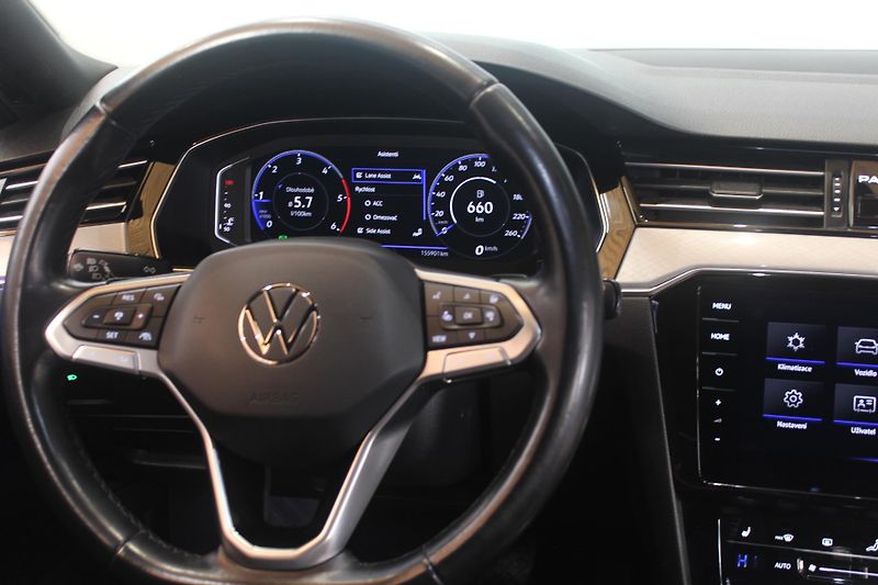 Volkswagen Passat (2023) 2.0TDI DSG Nez.Topení Display  - fotka 34 z 38