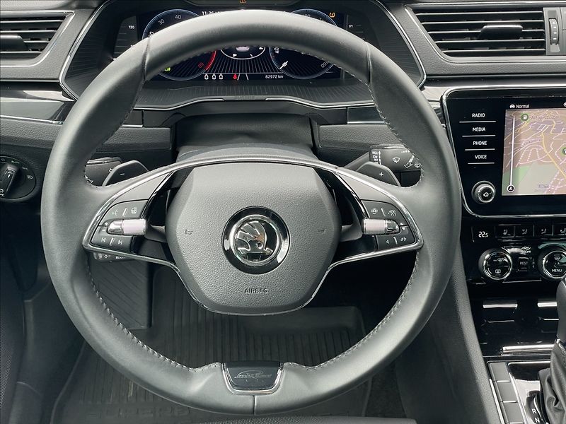 Škoda Superb 2,0 TDI DSG L&K TAŽNÉ+DCC+ACC - fotka 8 z 25