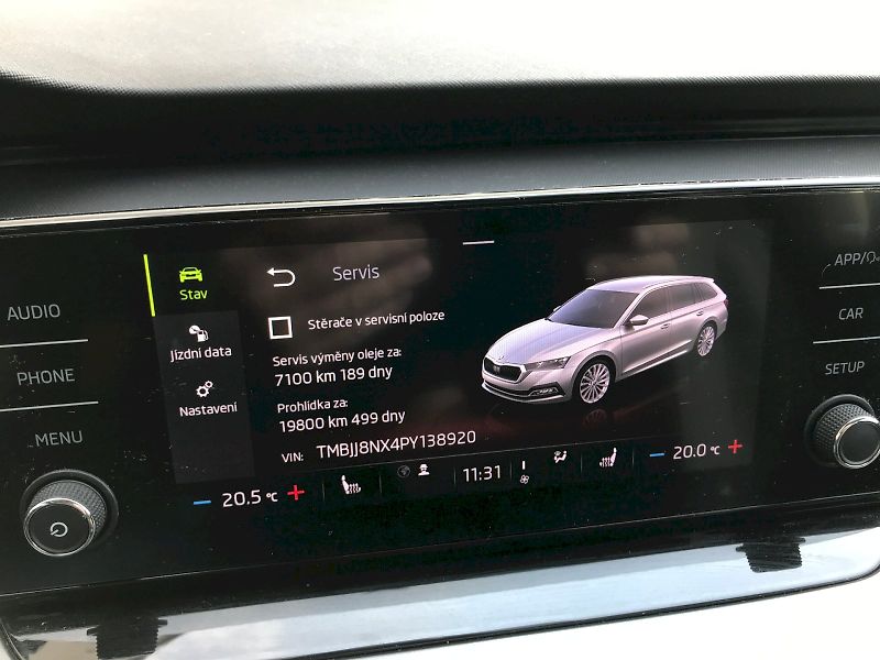 Škoda Octavia (2023) COM AMB TD 110/2.0 M6F - fotka 22 z 24