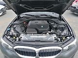 BMW Řada 3 (2022) 2.0 318IA 115kW Kůže - náhled 35