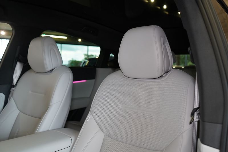 Xpeng G6 (2026) AWD Performance - 487 HP !!! - fotka 19 z 51