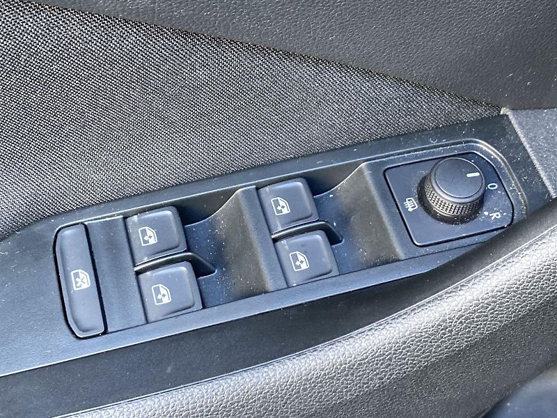 Škoda Kamiq (2025) 1.0 TSI Selection - fotka 19 z 32