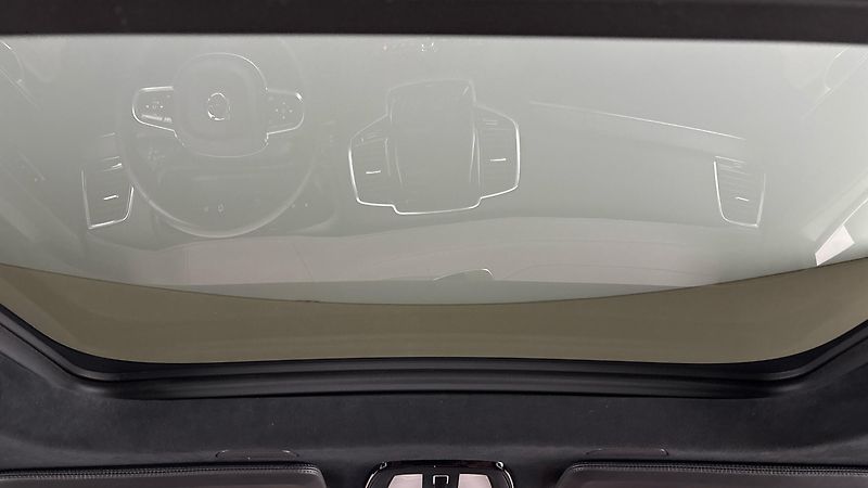 Volvo XC90 2.0 B5 AUT AWD Ultimate Bright - fotka 33 z 34
