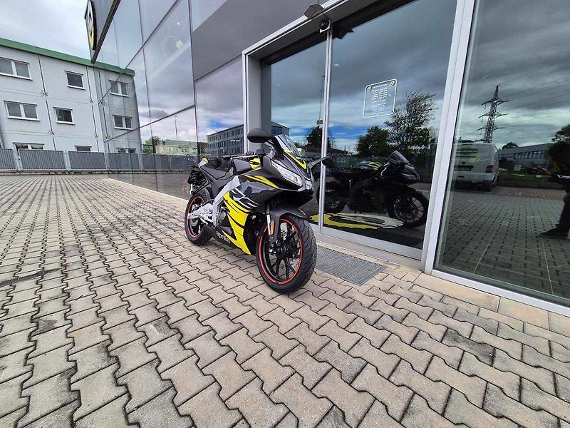 Aprilia RS 125 (2026) E5+ - fotka 1 z 37