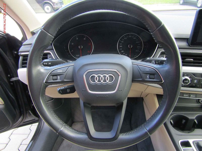 Audi A4 (2017) 2.0 TDi, Navi, bixen, kůže - fotka 14 z 17