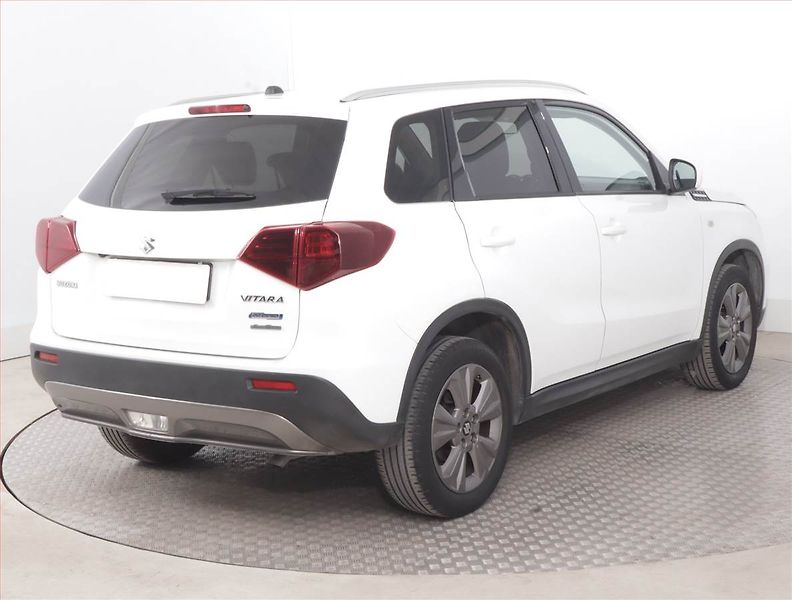 Suzuki Vitara (2020) 1.4 BoosterJet - fotka 5 z 14