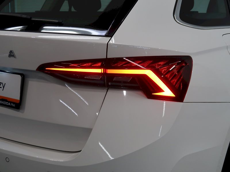 Škoda Octavia (2022) STYLE 1.5TSI 110KW - fotka 11 z 36