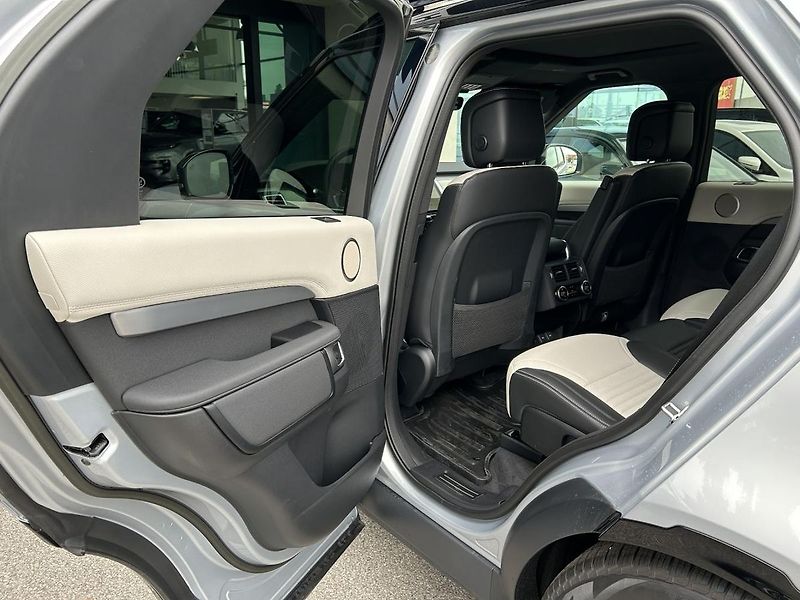 Land Rover Discovery D300 R-Dynamic SE - NOVÝ VŮZ - fotka 16 z 33