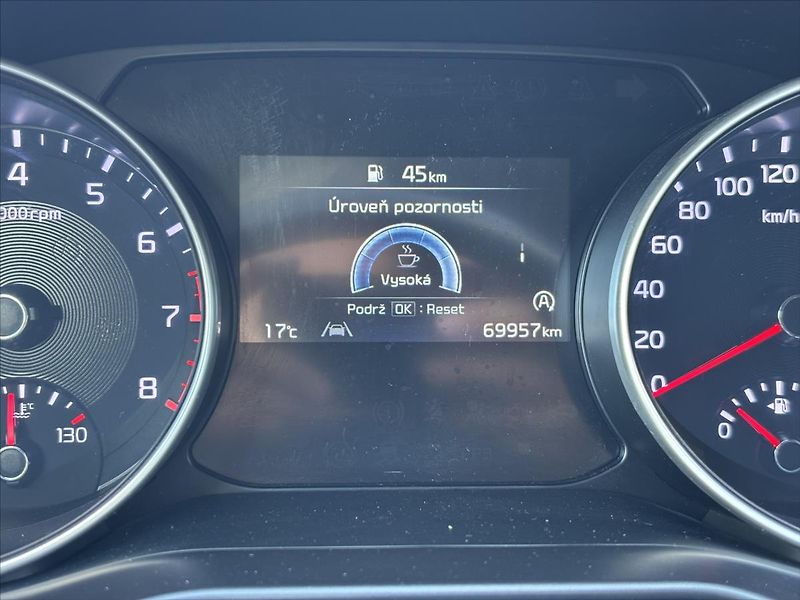 Kia Ceed 1,5 TGDi TOP ZÁRUKA TOP STAV - fotka 40 z 42