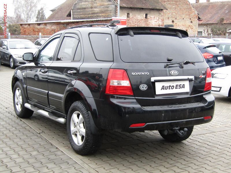 Kia Sorento (2008) 2.5 CRDi, ČR, AC, park.asist - fotka 6 z 18