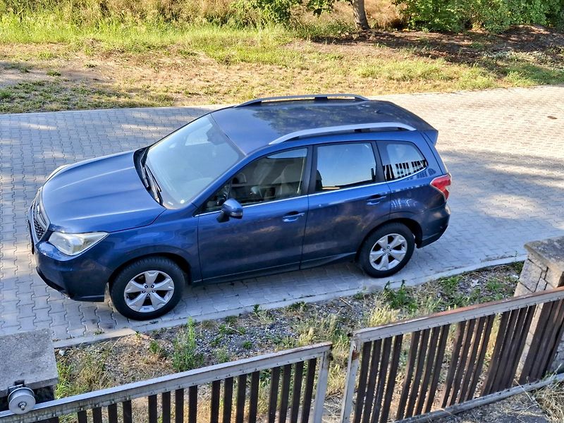 Subaru Forester 2.0 4x4 FACELIT  Rezervace  - fotka 17 z 46