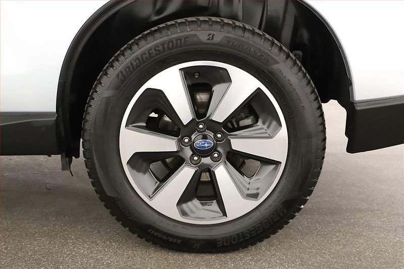 Subaru Forester (2016) 2.0 d, 4X4, Bi-Xenony - fotka 20 z 20