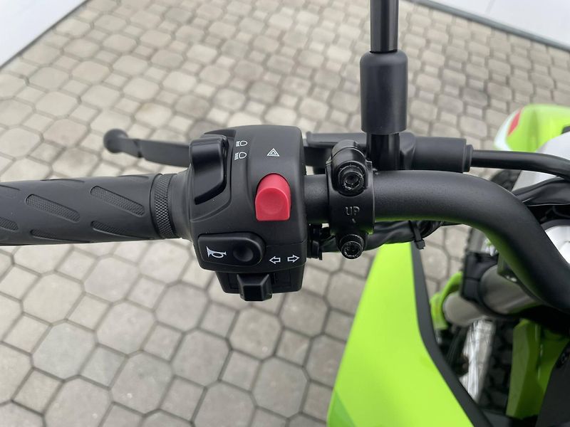 CFMOTO (2026) 250 Dual Sport EU5+ - fotka 12 z 14