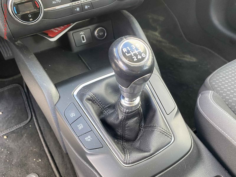 Ford Focus (2019) 1.5TDCi, ČR, Trend Plus - fotka 16 z 18
