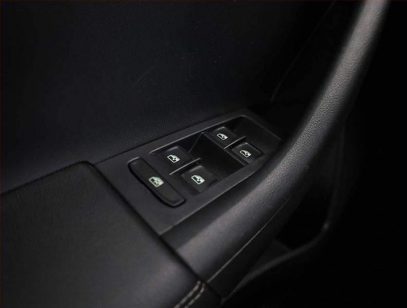 Škoda Rapid (2018) Style Plus 1.0 TSI, ČR,1.maj - fotka 14 z 17