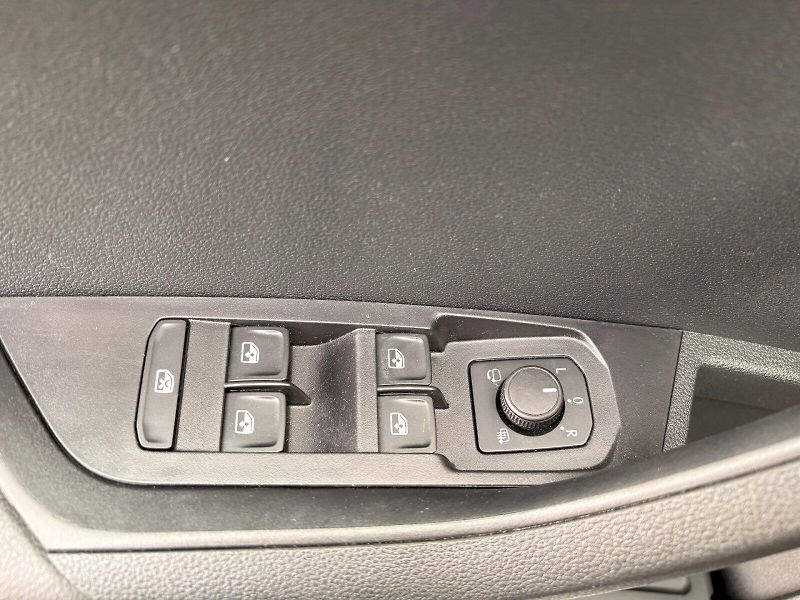Škoda Karoq (2026) TSI 110kW 130 let DSG - Webast - fotka 25 z 28