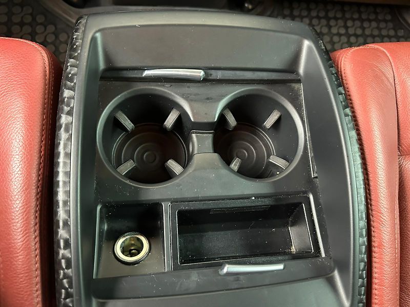 BMW X6 (2012) 40D, 225KW, MASÁŽ, VÝBAVA - fotka 11 z 27