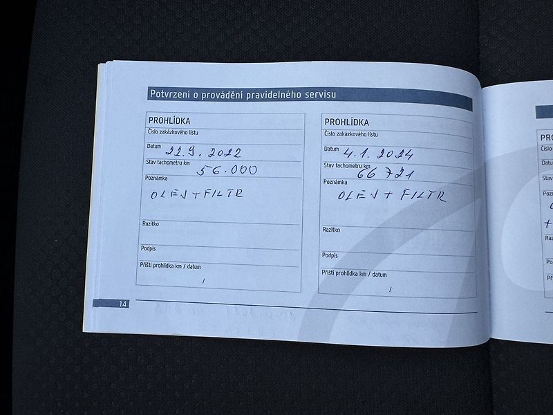 Škoda Fabia (2015) 1.2TSi Digi Klima Tempomat BT - fotka 27 z 48
