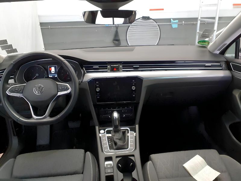 Volkswagen Passat 2.0TDI 110kW DSG Business TZ - fotka 3 z 4