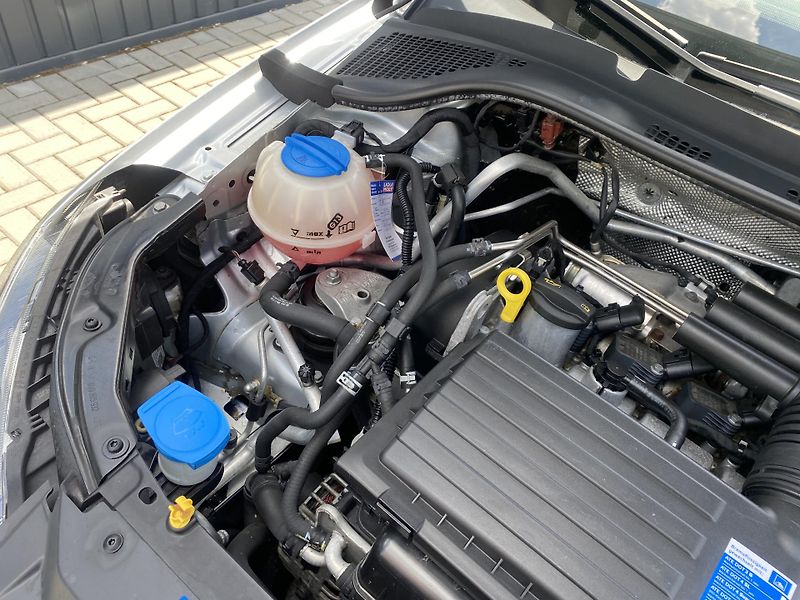 Škoda Fabia 1.2 TSI 66kW - ALU - PDC - fotka 41 z 41