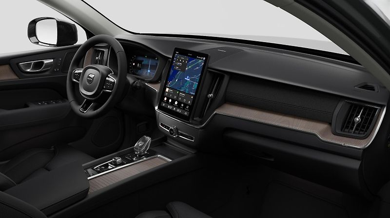 Volvo XC60 (2026) B5 AWD PLUS DARK AUT - fotka 9 z 14