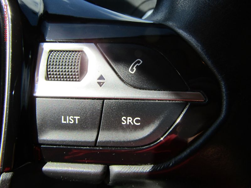 Peugeot 5008 (2019) 1.5 HDi, ČR, Active - fotka 16 z 24