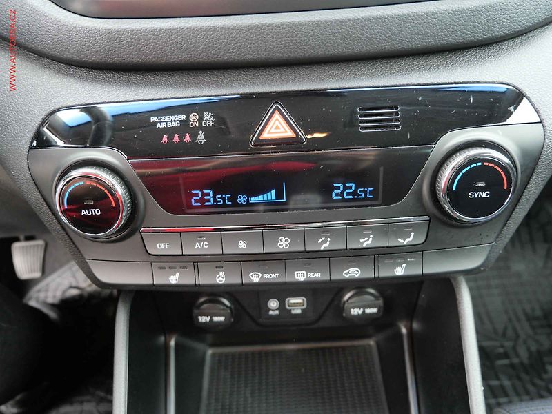 Hyundai Tucson (2017) 1.7 CRDi, ČR, AC, TZ, navi - fotka 16 z 25