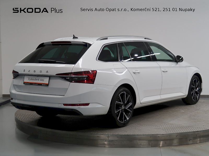 Škoda Superb (2021) STYLE PLUS 2.0TDI 147KW DSG 4x - fotka 2 z 40